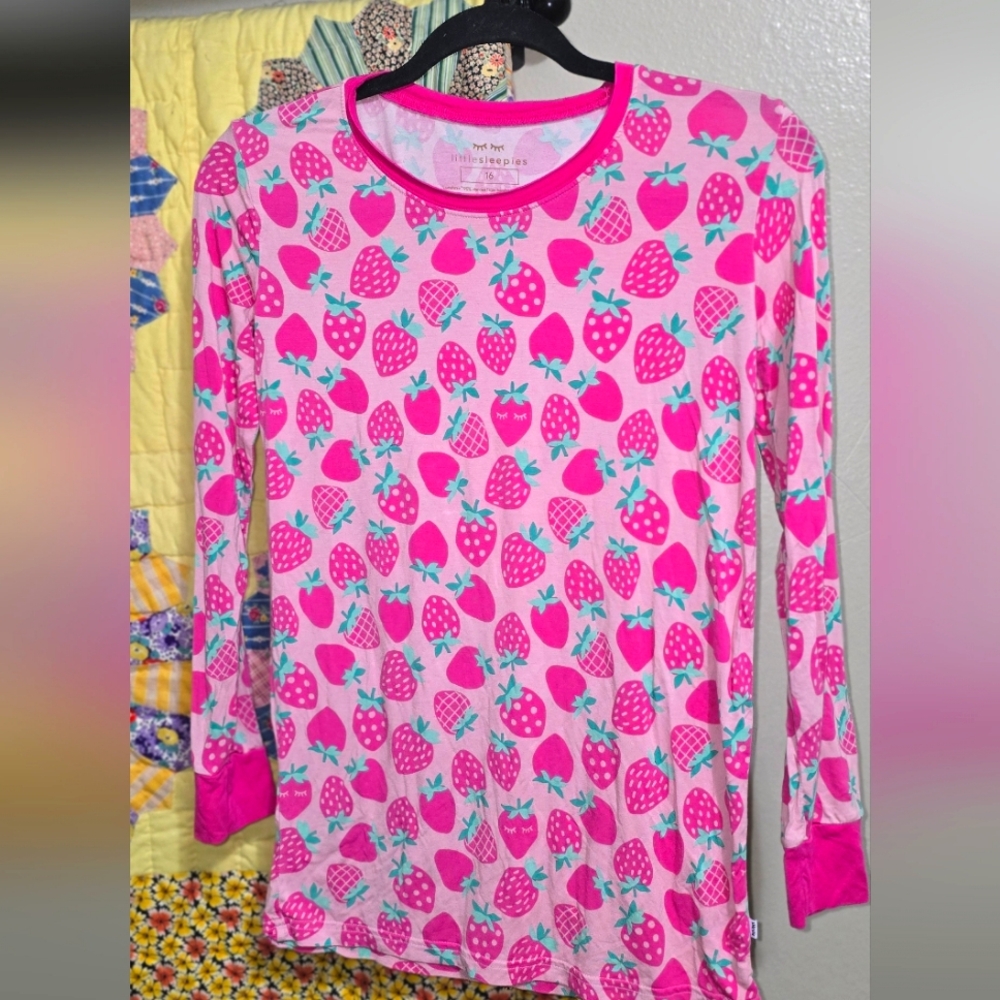 Pink Strawberry Print Long Sleeve Sleepwear